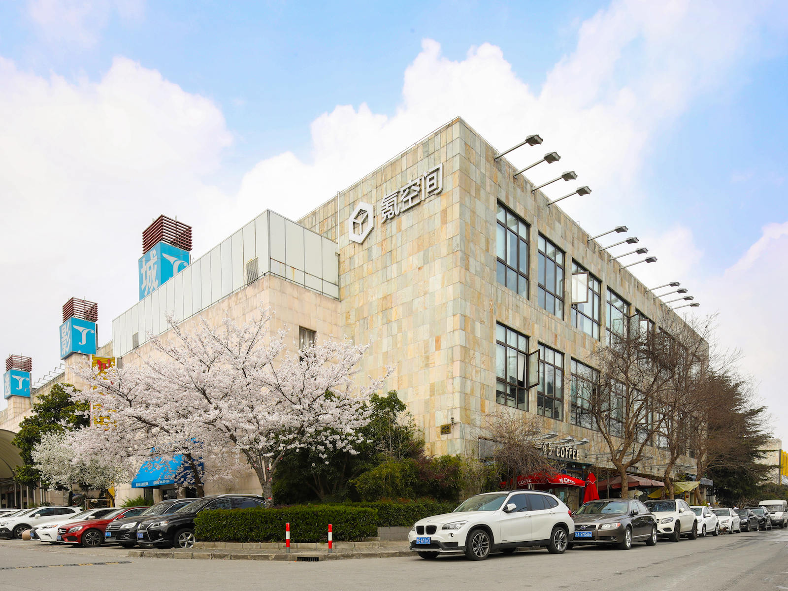 传奇商业广场 传奇商业广场办公室出租
